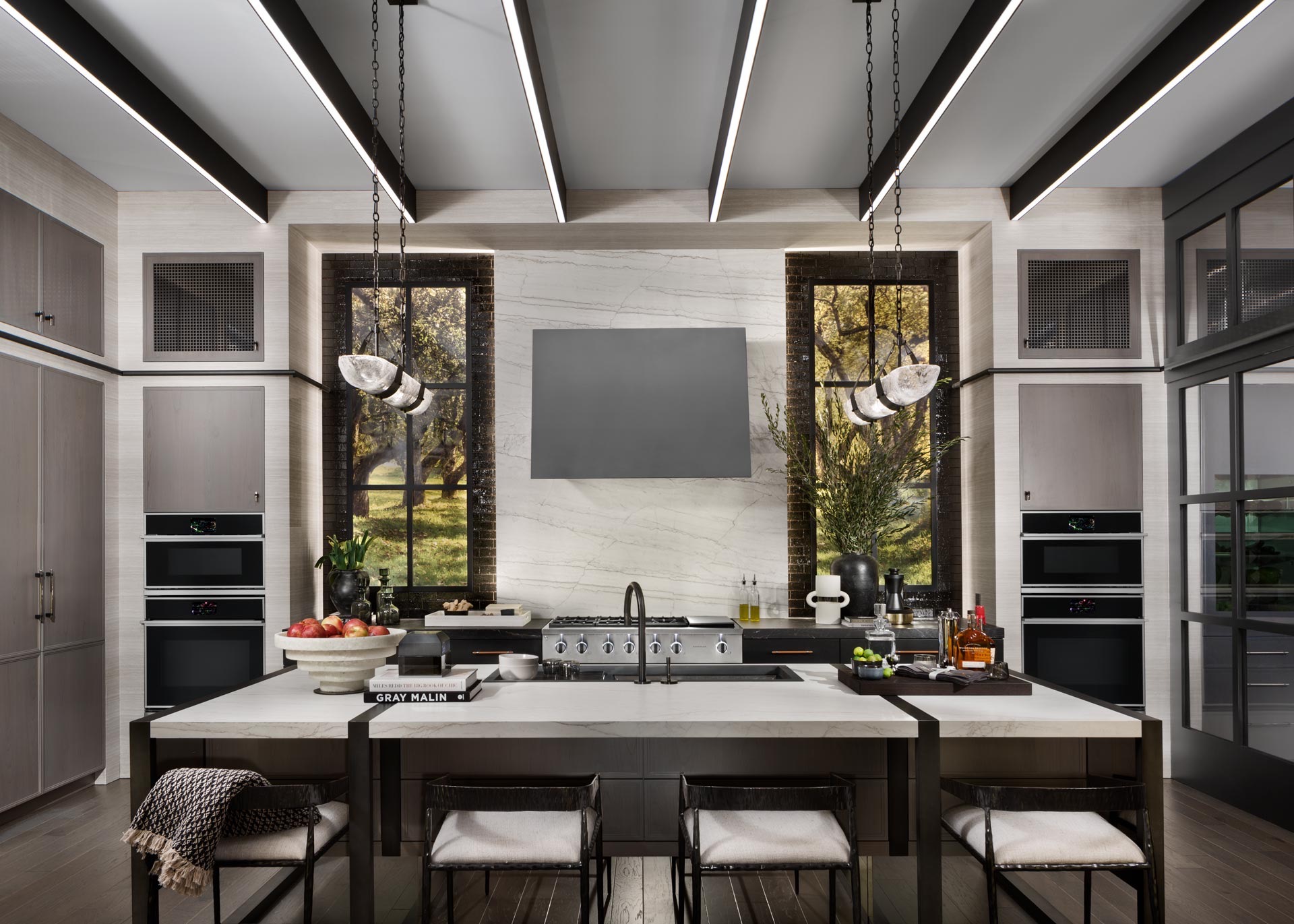 Cocina con electrodomésticos Monogram